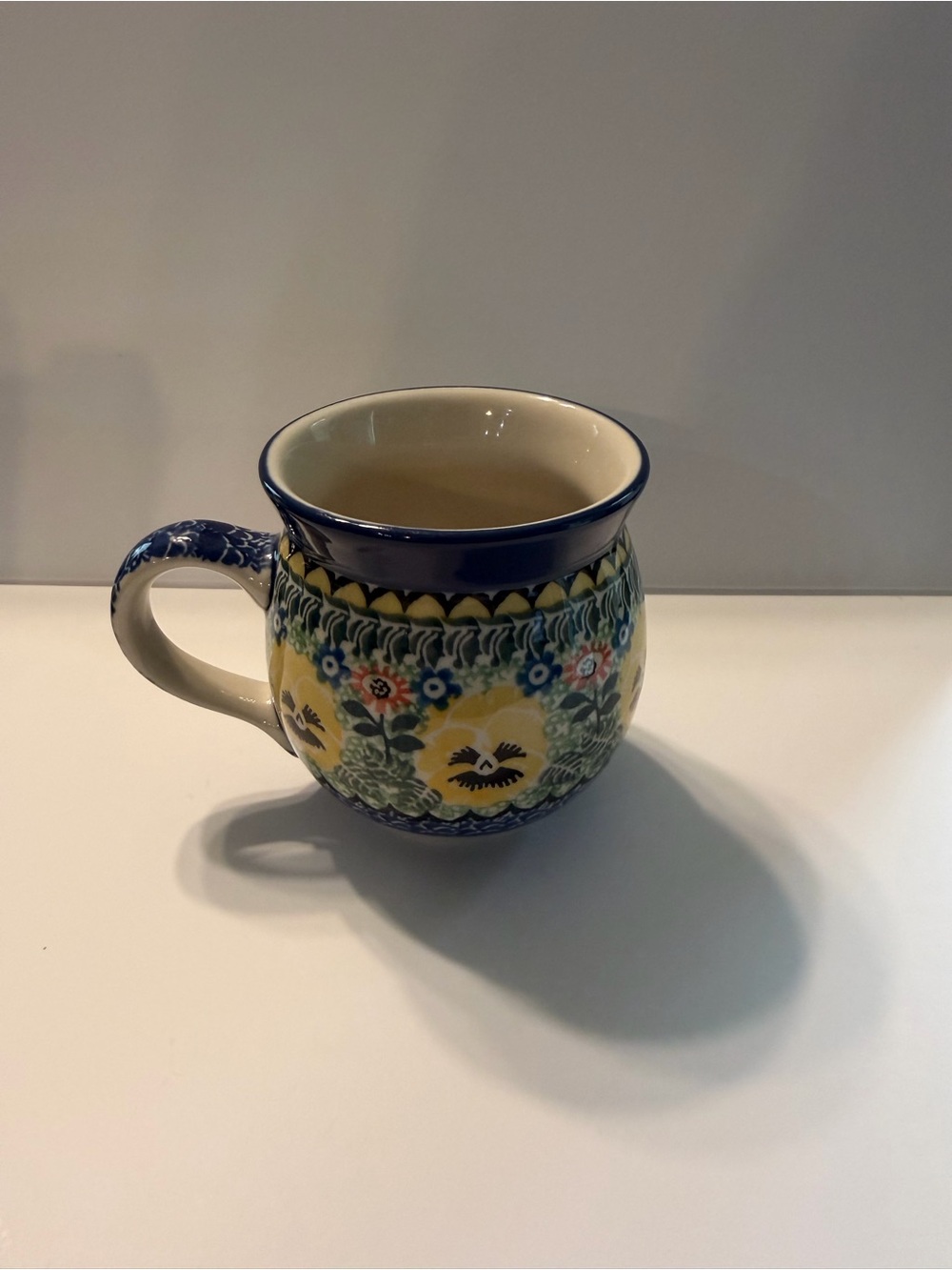 Bolesławiec Polish pottery bubble mug- hand painted 12oz